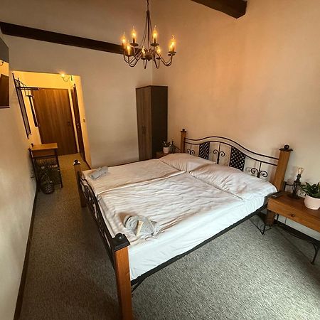 Hotel Plzensky Dvur Frydek-Mistek Ngoại thất bức ảnh