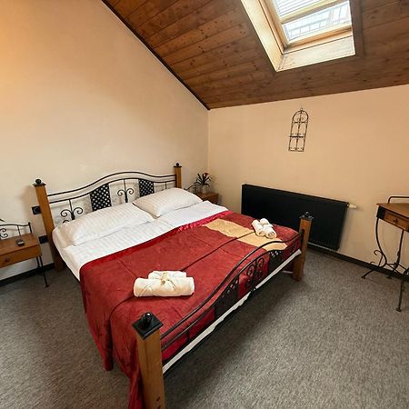 Hotel Plzensky Dvur Frydek-Mistek Ngoại thất bức ảnh