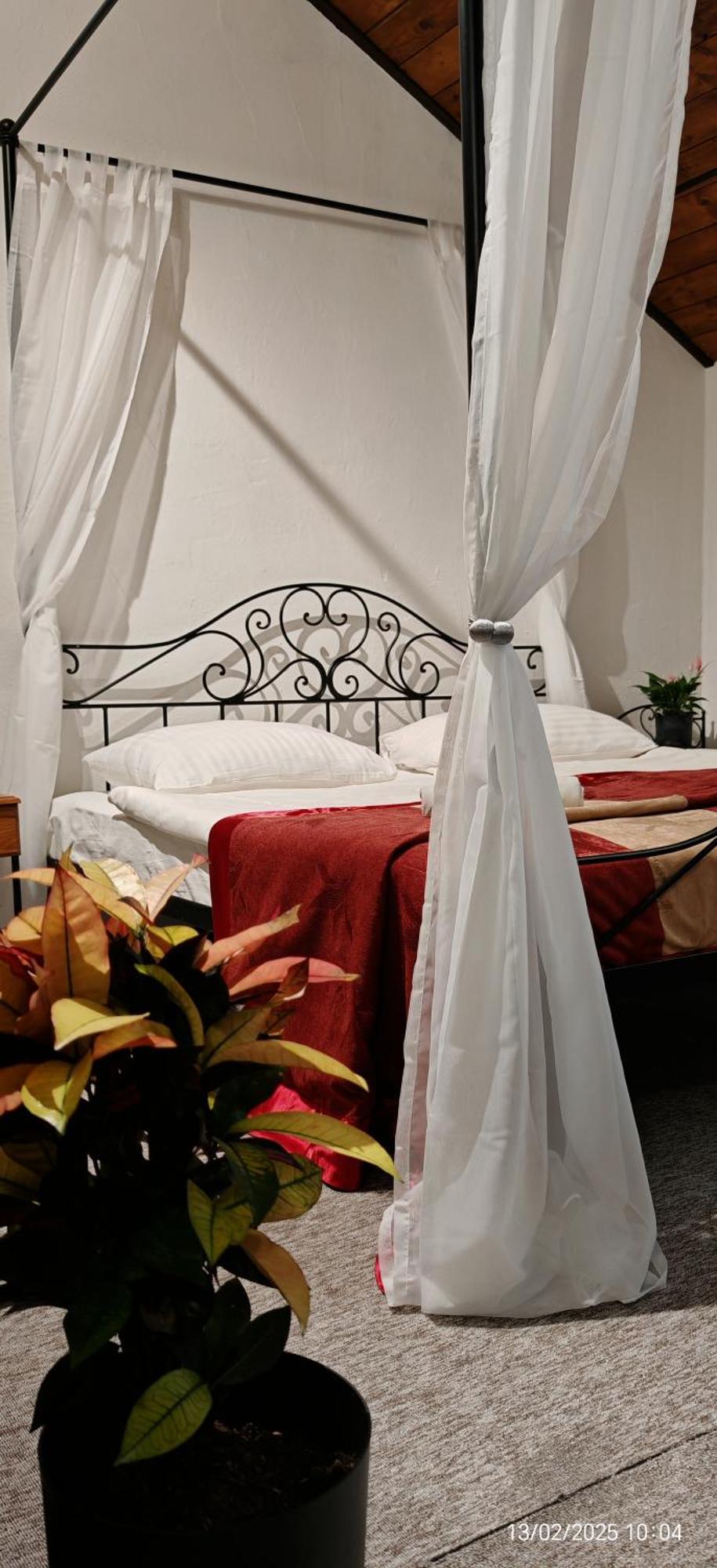 Hotel Plzensky Dvur Frydek-Mistek Ngoại thất bức ảnh
